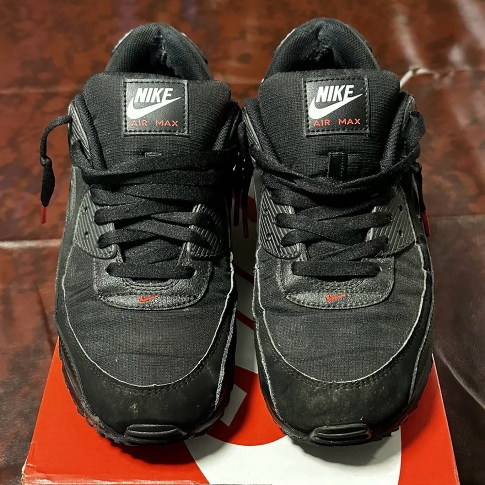 Nike Air Max 90 BLACK/SPORT RED/WHITE/BLACK - DC9388-002 Used Size US 11